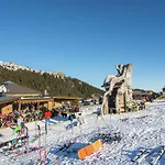 In Kaernten Mit Sauna Nahe Skipisten Nyaraló Weinebene